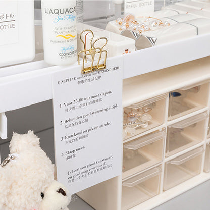 رف تخزين أدوات المائدة البيضاء